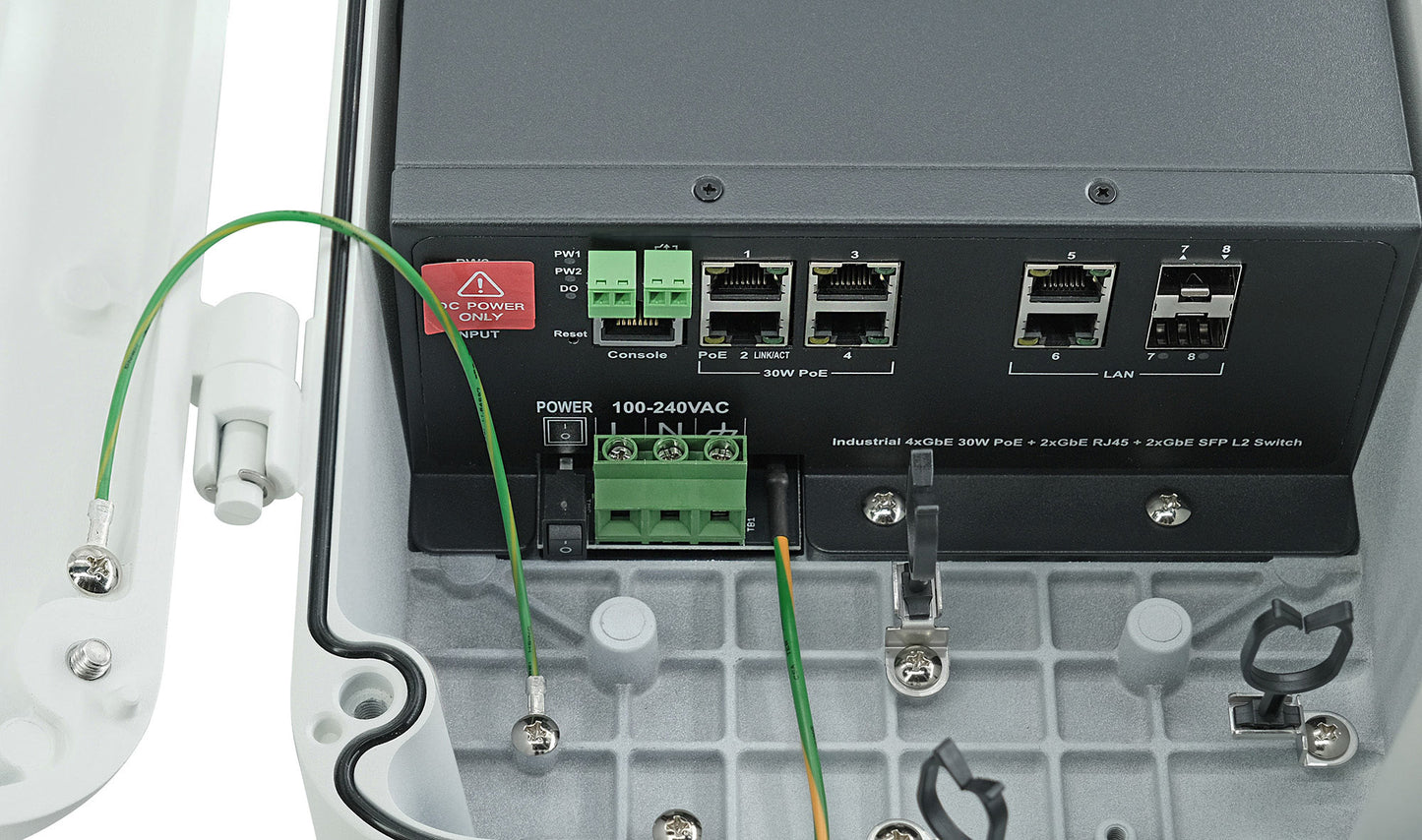 Outdoor Managed IP67/IK10 4-Port PoE+ Switch with 2 RJ45 Gigabit and 2 SFP Uplink Ports | 150W