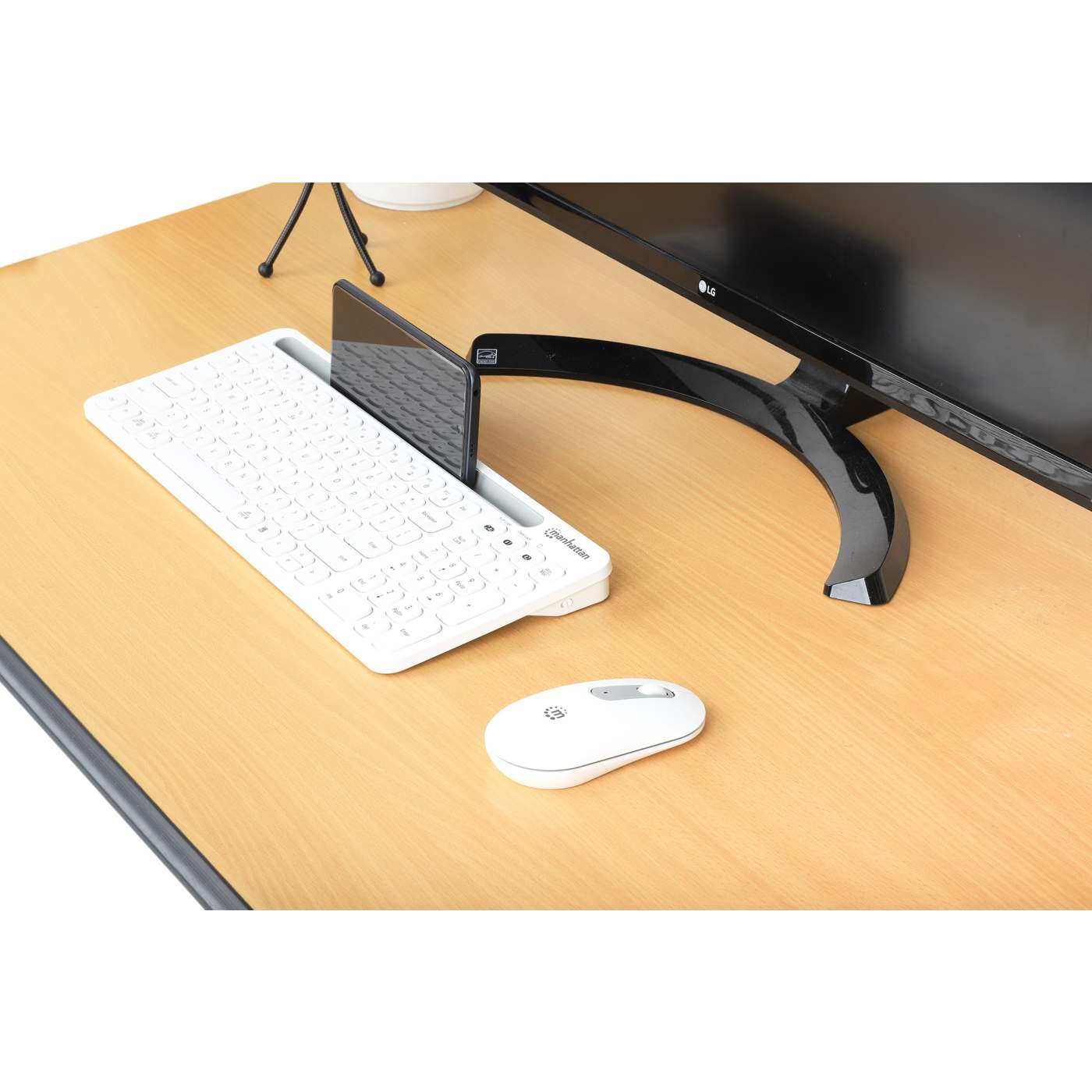 Dual-Mode Multipoint Wireless Keyboard and Mouse Combo Set Image 3