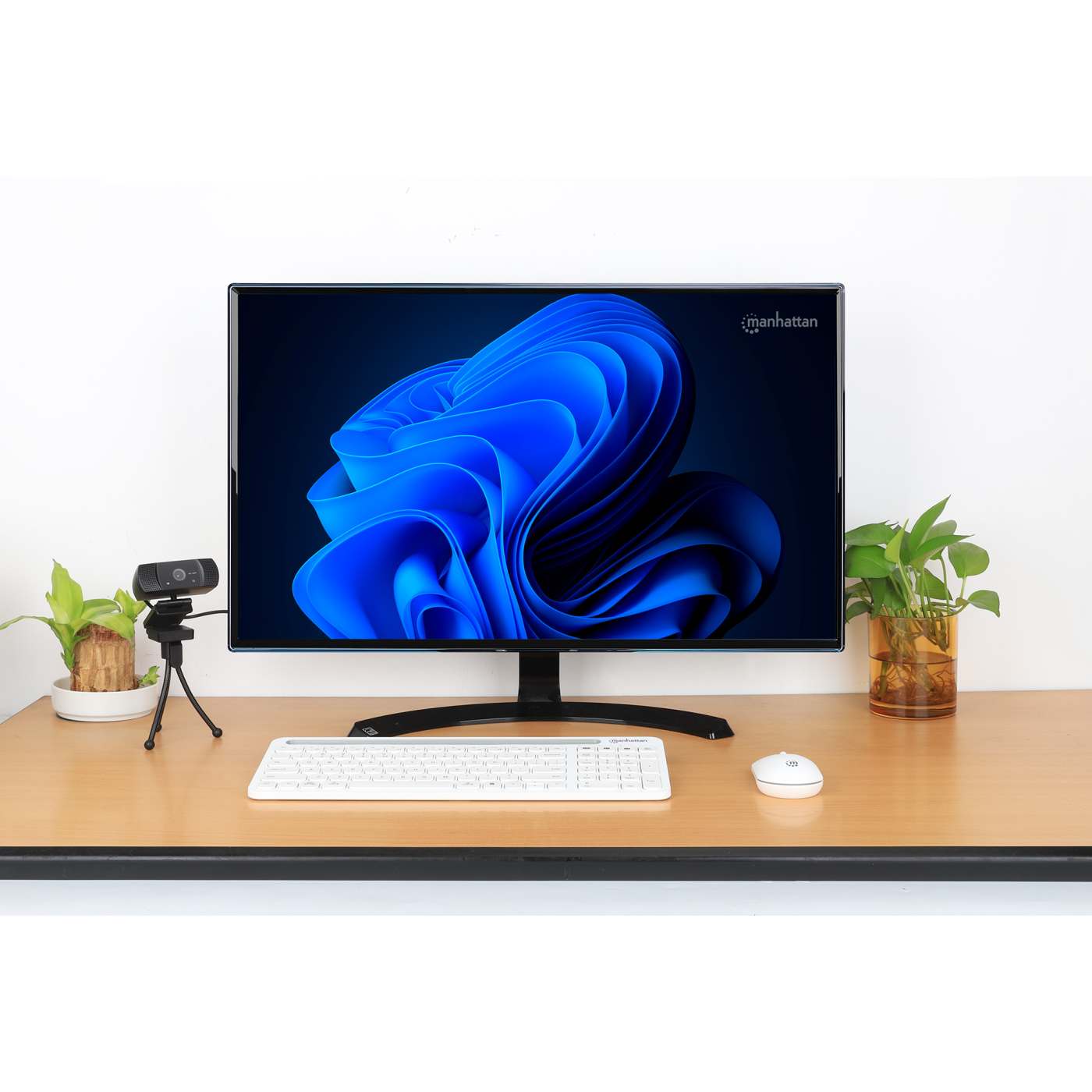 Dual-Mode Multipoint Wireless Keyboard and Mouse Combo Set Image 5