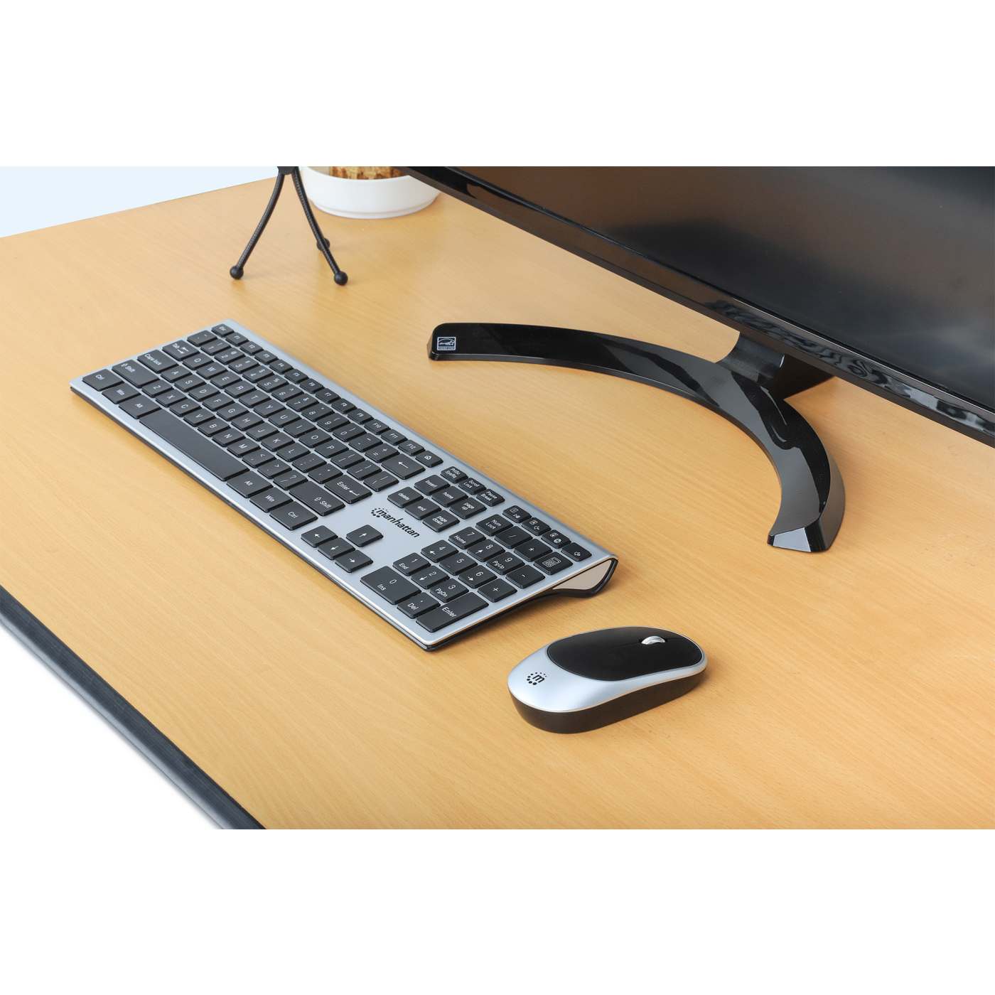MWK7400 Wireless USB Keyboard and Mouse Combo Set Image 3