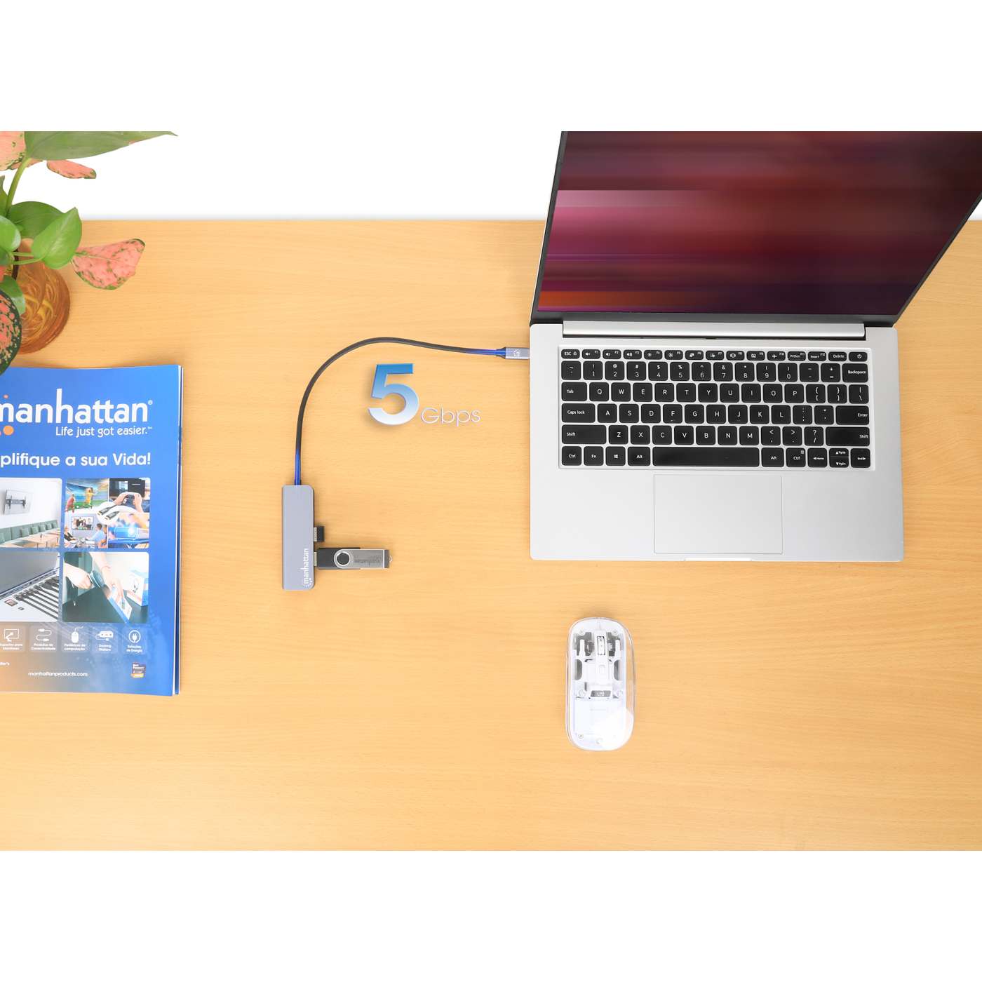 USB-C PD 4-in-1 HDMI 4K Docking Station / Multiport Hub Image 4